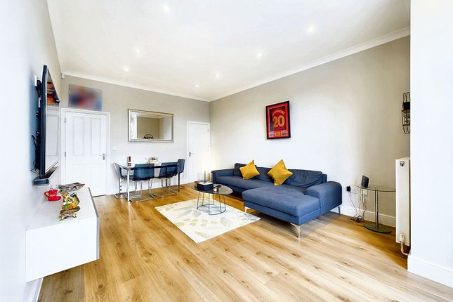 Flat for sale in Dwight Road, Watford