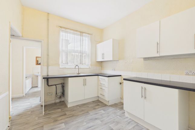 6 Cawood Avenue, Field Street, East Riding of Yorkshire photo 2