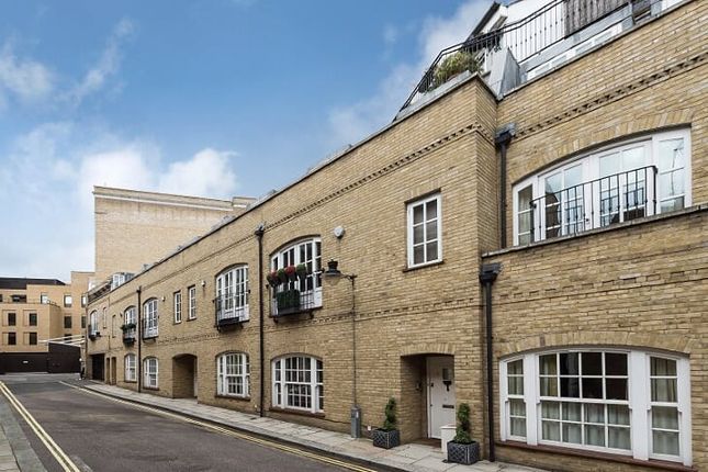 Thumbnail Town house for sale in Shillibeer Place, Marylebone