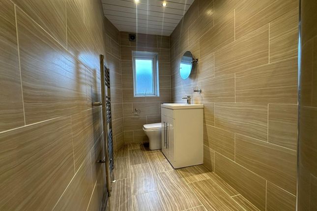 292, SOUTHFIELD LANE, BRADFORD photo 5