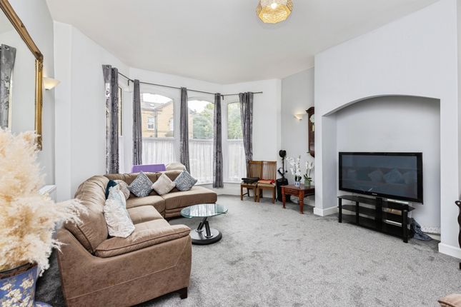 4, Walmer Villas, Bradford photo 2