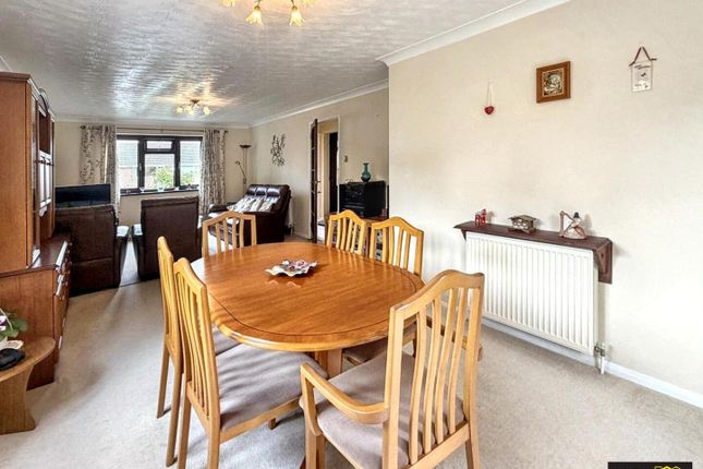 2, Moordown Avenue, Weymouth photo 4