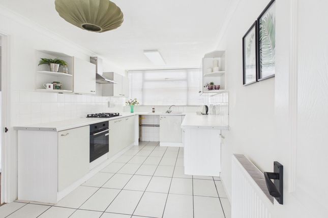 15 Gloucester Way, Thetford photo 2