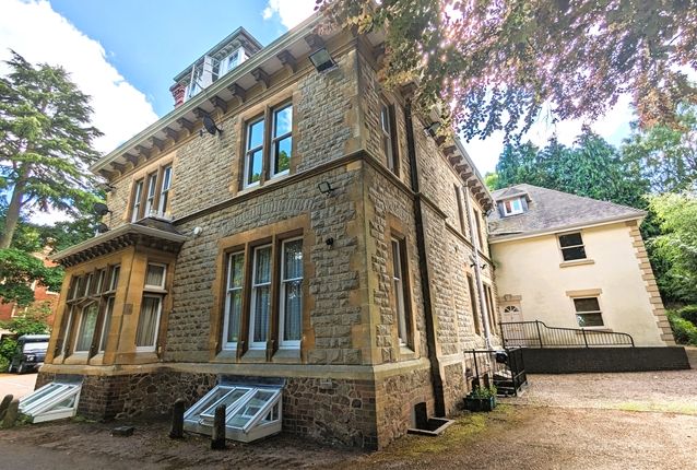 Thumbnail Flat to rent in Hillbrook House, Albert Road North, Malvern