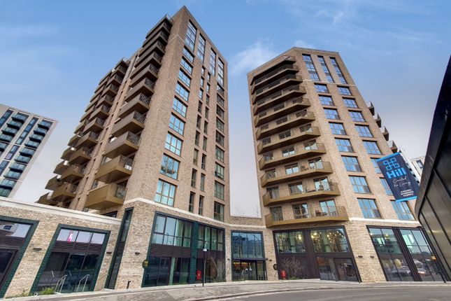 Thumbnail Flat to rent in Capital Interchange Way, Brentford