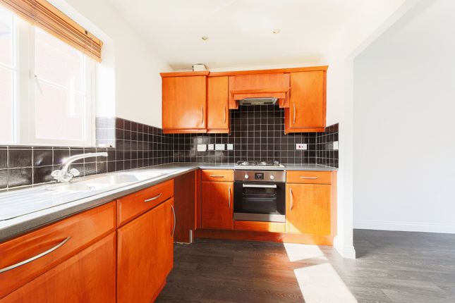 11 Brookfield, Newcastle Upon Tyne photo 2