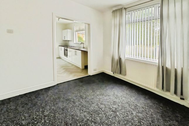 4 Oak Avenue, South Shields, Tyne and Wear photo 4