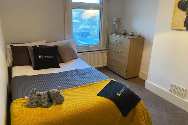 Thumbnail Shared accommodation to rent in Desborough Road, Eastleigh