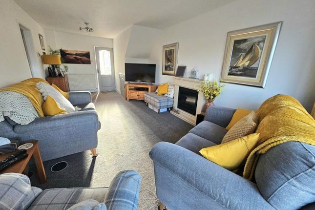 10, Broadmere Close, Dursley photo 3
