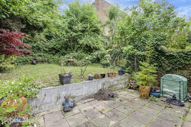 11 Garden.Jpg
