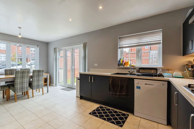 73, Zouche Way, Leicester photo 4