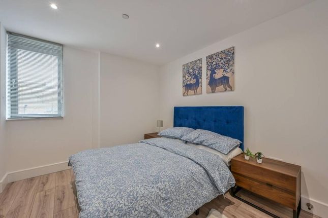 Room 120v, Junction Road, London photo 5
