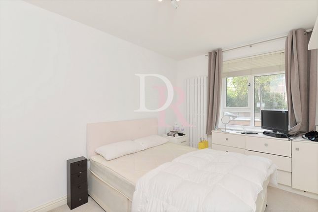 Flat to rent in Studholme Court, Finchley Road, Hampstead