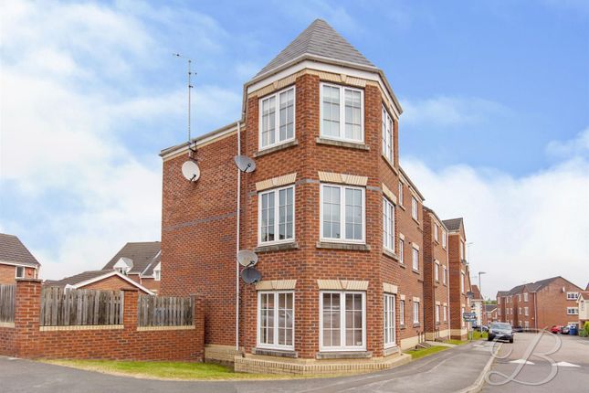 Flat for sale in Sapphire Street, Mansfield