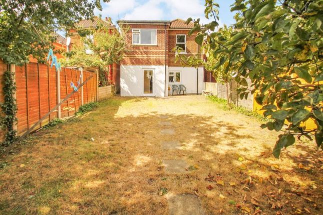 Detached house to rent in Osborne Road, Winton, Bournemouth