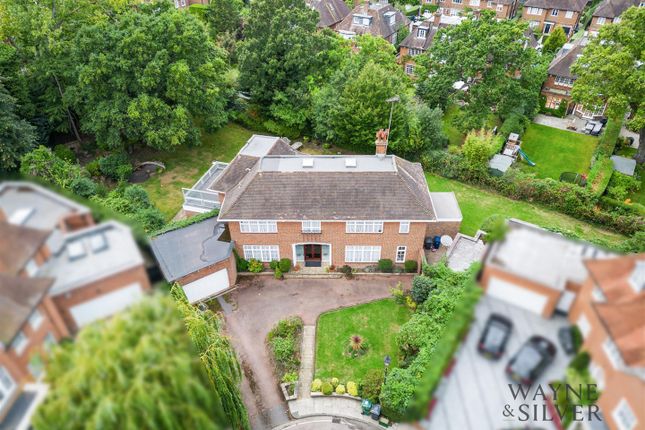 Thumbnail Detached house for sale in Winnington Close, Hampstead Garden Suburb, London
