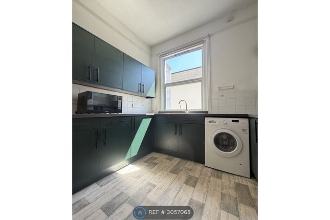 A Madeira Avenue, Worthing photo 4