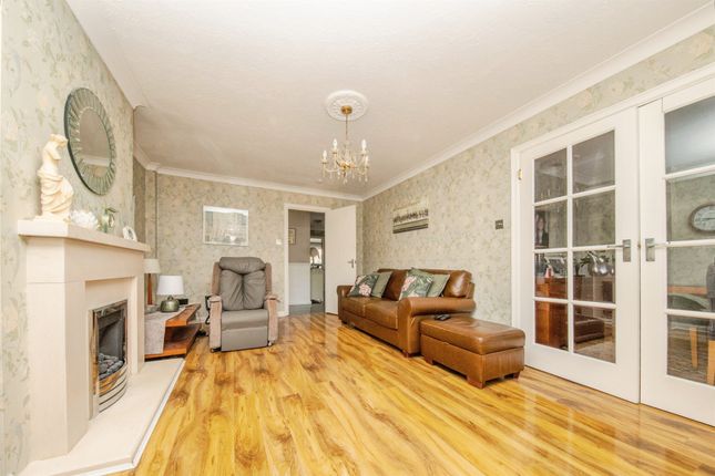 Hartlands, Coan Avenue, CLACTON-ON-SEA photo 4