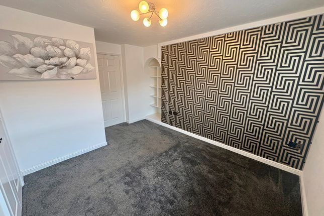 19, Royal Court Drive, Greater Manchester photo 5