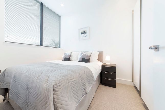 Flat 6, Atria House, Slough photo 3
