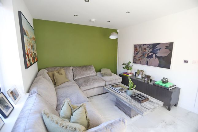 1 Greenside Avenue, Manchester photo 5