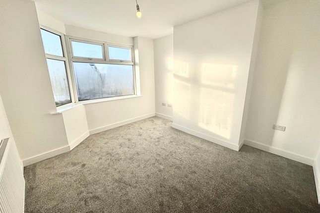 61, Sheffield photo 3
