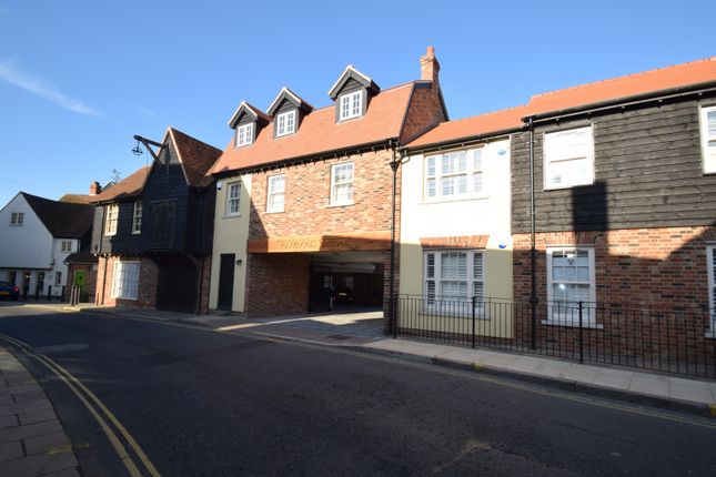 Thumbnail Flat to rent in East Street, Rochford, Essex