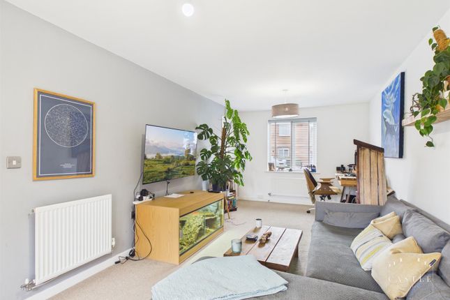 34, Amber Way, Burbage photo 2