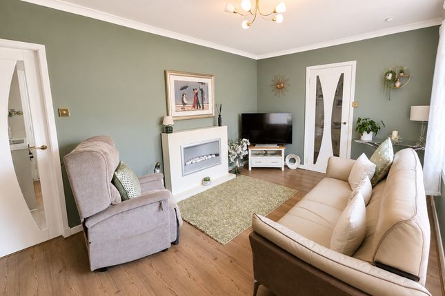 82, Hayocks Road, Stevenston photo 3