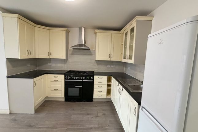96, Keir Hardie Way, Barking photo 3
