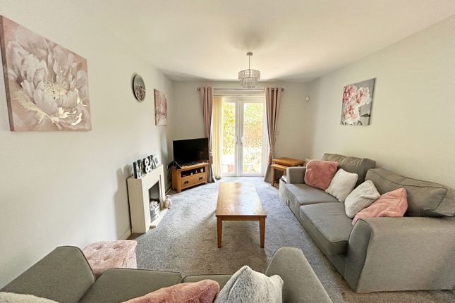 2, Mowbray Close, Skegness photo 2