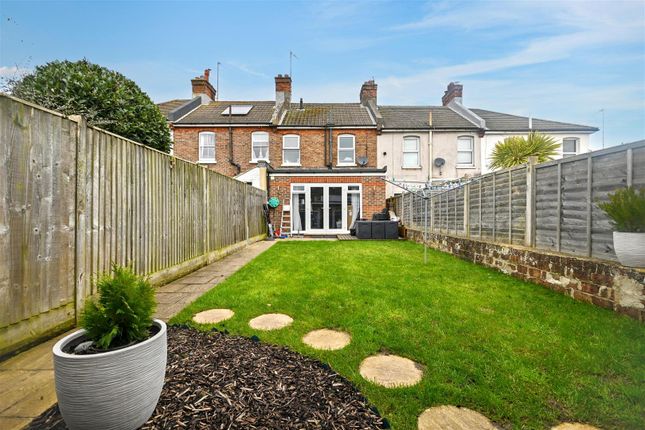 19, Dacre Road, Eastbourne photo 4