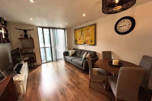 Apt 125, Birmingham photo 4