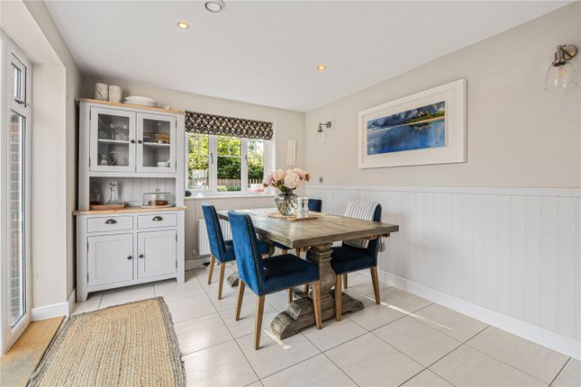 85, Foxglove Drive, West Sussex photo 4