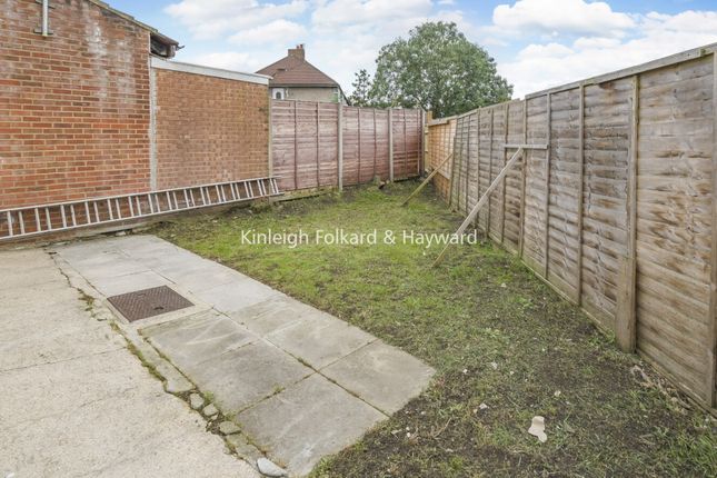 11, Gorringe Park Avenue, Mitcham photo 2