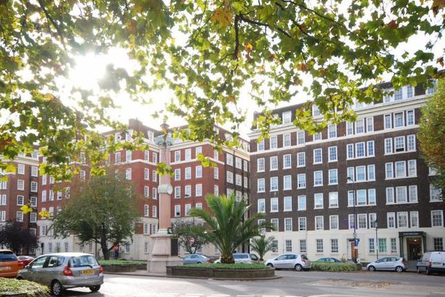 Flat to rent in St Mary Abbots Court, Warwick Gardens, Kensington