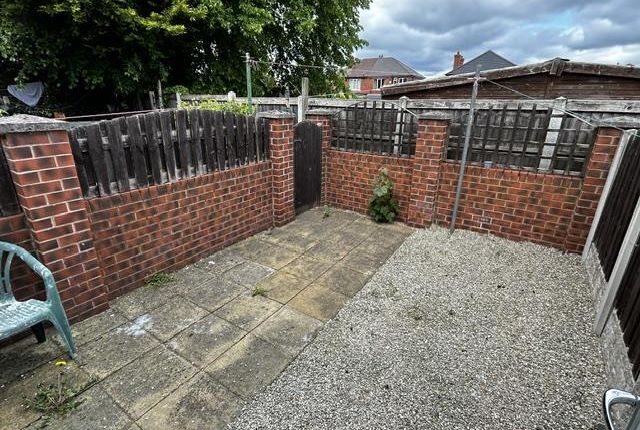 35, Victoria Road, Mexborough photo 4