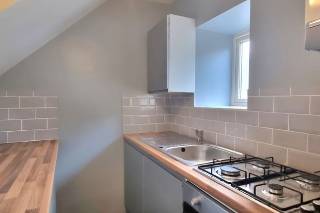 13, Albert Place, Gateshead photo 2