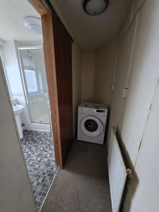 flat 1, 3 , Carmen Sylva Road, Llandudno photo 4