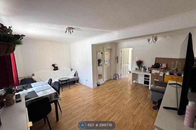Flat A, A Craylands Lane, Swanscombe photo 2