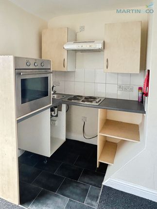 First Floor Flat, 204, East Common Lane, North Lincolnshire photo 4