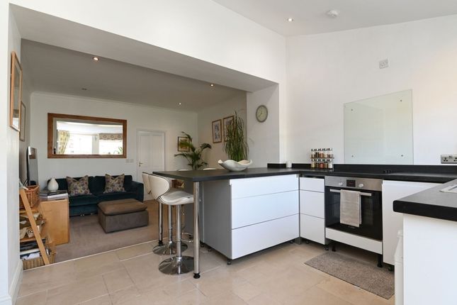 642 Manchester Road, Manchester photo 4