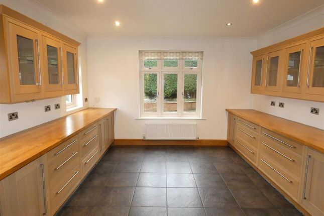 5, Cross Road, Crewe photo 2