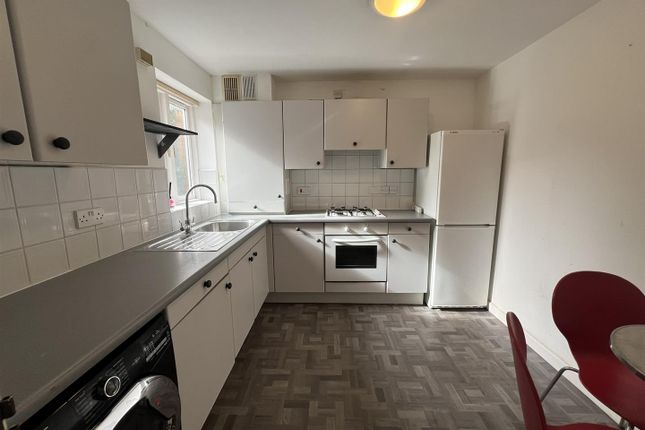 Terraced house to rent in Rickard Close, Hendon, London