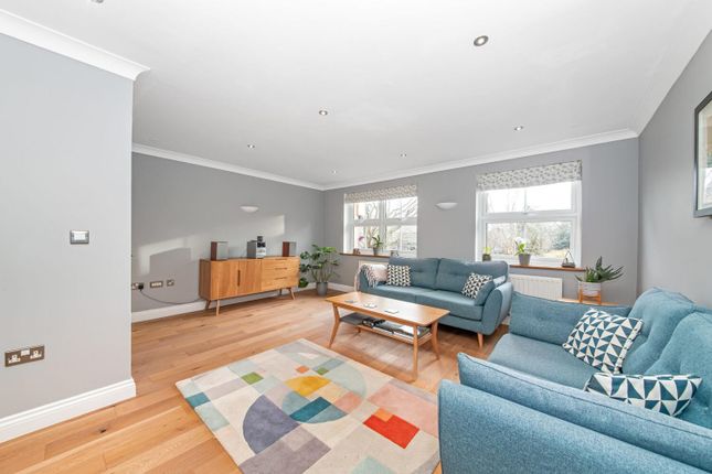8, Montgomerie Mews, London photo 2