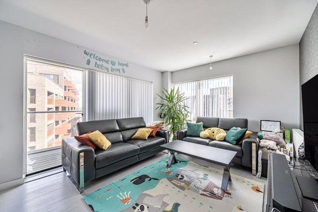 Flat 68, Bawley Court, 1, Magellan Boulevard, London photo 4