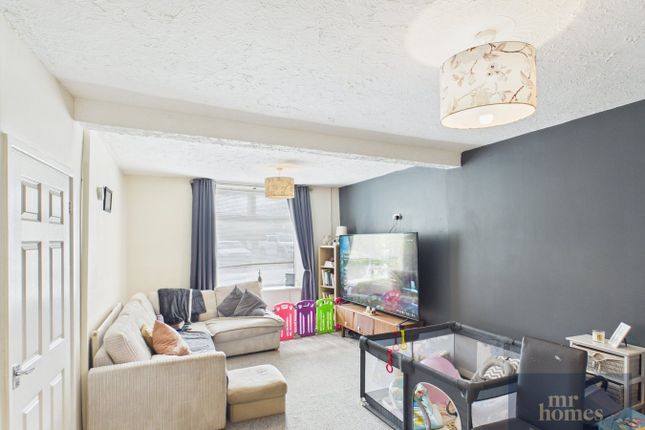 5, Miskin Road, Tonypandy photo 3