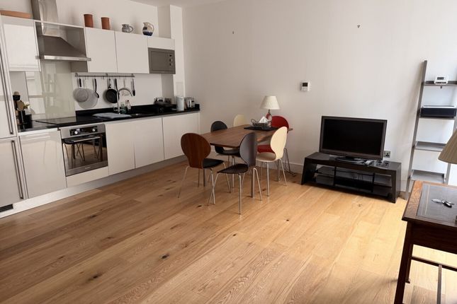 Flat 39 Melrose Apartments,, 6 Winchester Road, London photo 2