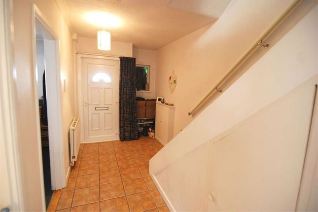 2, Brentfield Close, Neasden photo 3