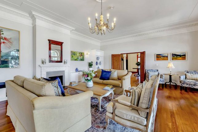 Apartment for sale in Claremont Upper, Cape Town, South Africa